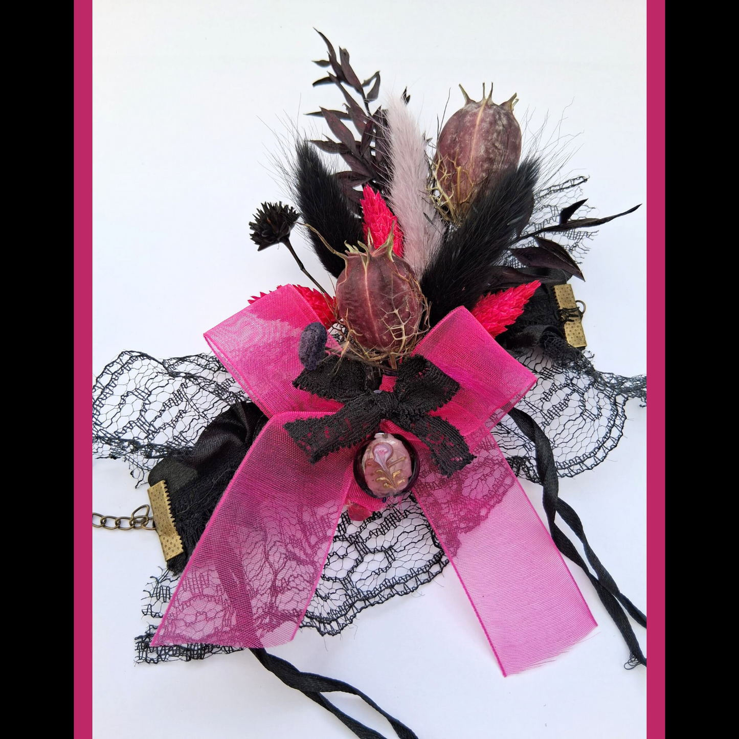 Dried Flower Lace Wrist Corsage